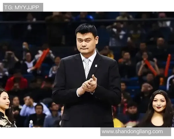 姚明转身挑头展现新风采引领篮球新时代的崭新篇章 姚明转身挑头展现新风采引领篮球新时代的崭新篇章