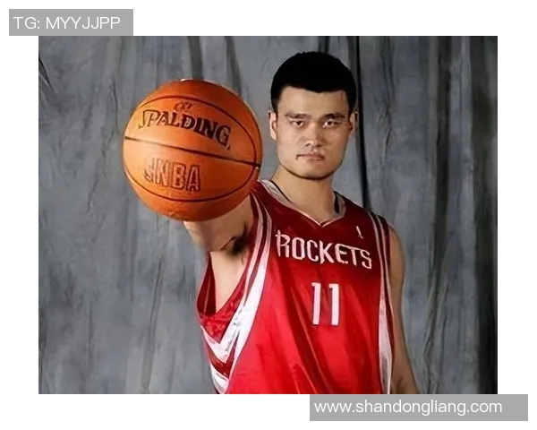 姚明与科林重聚赛场再续篮球情缘共同见证传奇对决的精彩瞬间