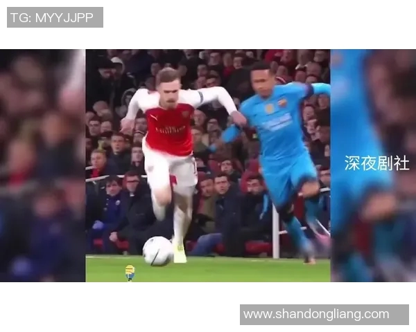 足球明星精彩瞬间震撼断球视频集锦展现绝佳防守技巧与战术智慧
