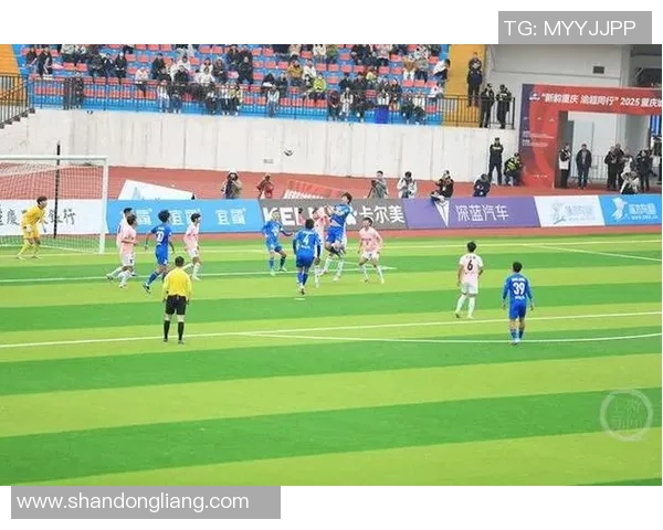 足球明星传承杯足球比赛盛况空前球迷共庆足球文化传承与发展